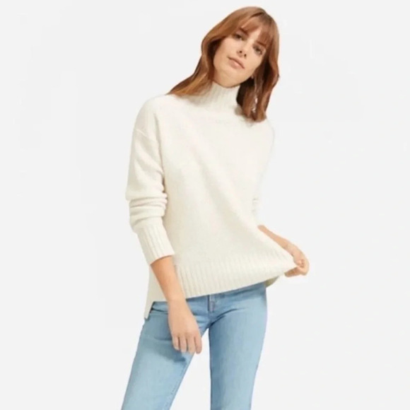 Everlane Sweaters - Everlane Sweaters Everlane The Cashmere Stroopwafel Turtleneck, size xs